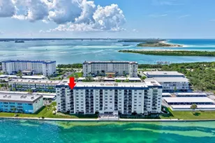 9 Haig Pl, Dunedin, FL 34698 - Photo 2