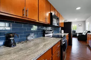 7018 Glenview Dr, Tampa, FL 33619 - Photo 12