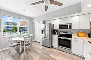 1200 Country Club Dr, Largo, FL 33771 - Photo 38
