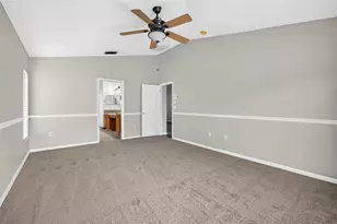 2605 Valencia Grove Dr, Valrico, FL 33596 - Photo 28
