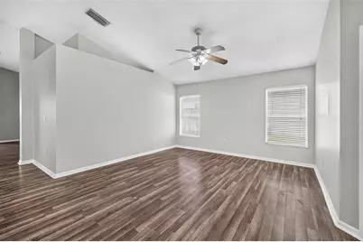 2605 Valencia Grove Drive, Valrico, FL 33596 - Photo 6