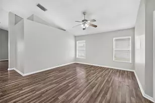 2605 Valencia Grove Dr, Valrico, FL 33596 - Photo 6
