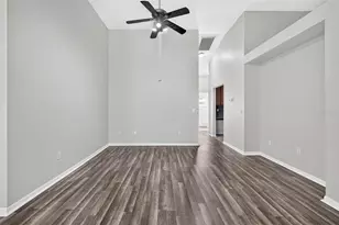 2605 Valencia Grove Dr, Valrico, FL 33596 - Photo 12