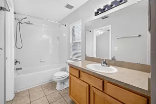 2605 Valencia Grove Dr, Valrico, FL 33596 - Photo 38