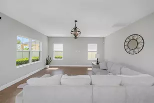 32475 Natural Bridge Rd, Wesley Chapel, FL 33543 - Photo 6