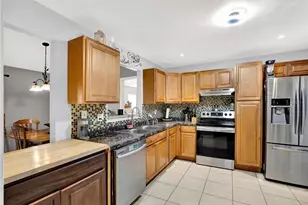 7604 S Sanibel Dr, Tampa, FL 33637 - Photo 8