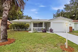 2075 Indigo Dr, Clearwater, FL 33763 - Photo 2