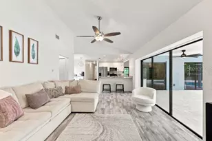 13904 Hayward Pl, Tampa, FL 33618 - Photo 16