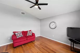 29609 Eagle Station Dr, Wesley Chapel, FL 33543 - Photo 12