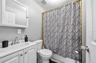 1542 28th St S, Saint Petersburg, FL 33712 - Photo 24