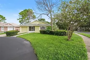 888 Franklin Cir, Palm Harbor, FL 34683 - Photo 22
