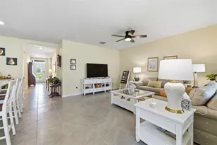 33731 Hamilton Hl Ln, Wesley Chapel, FL 33545 - Photo 8