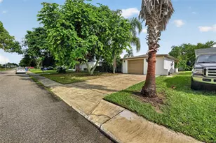 5612 Mockingbird Dr, New Port Richey, FL 34652 - Photo 1