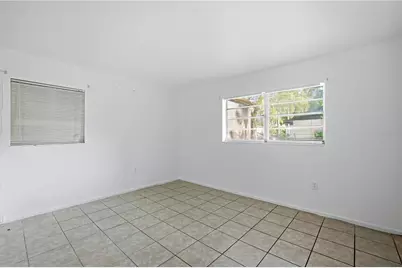 5801 11th Street Court E, Bradenton, FL 34203 - Photo 10