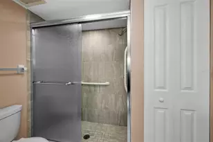 1324 Pasadena Ave S, Saint Petersburg, FL 33707 - Photo 28