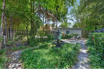 3020 W Villa Rosa Park, Tampa, FL 33611 - Photo 8
