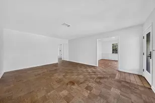 3020 W Villa Rosa Park, Tampa, FL 33611 - Photo 4