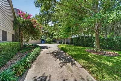 3020 W Villa Rosa Park, Tampa, FL 33611 - Photo 2