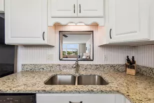 7465 Bay Island Dr S, South Pasadena, FL 33707 - Photo 6