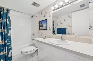 7465 Bay Island Dr S, South Pasadena, FL 33707 - Photo 18