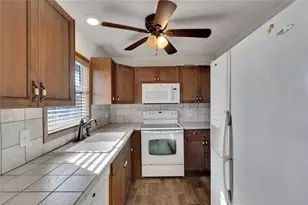 202 Bedford Trail, Sun City Center, FL 33573 - Photo 20