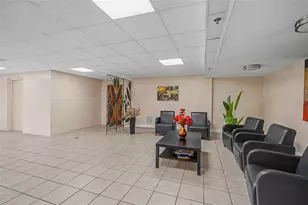 5055 NW 7th St, Miami, FL 33126 - Photo 16