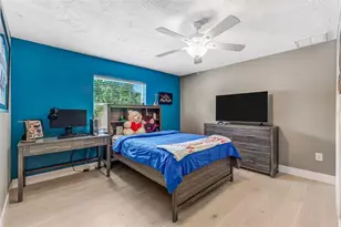 2339 Kings Point Dr, Largo, FL 33774 - Photo 38