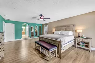 2339 Kings Point Dr, Largo, FL 33774 - Photo 24