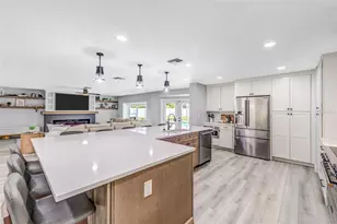 2339 Kings Point Dr, Largo, FL 33774 - Photo 14