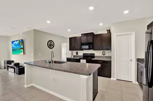 7505 Samuel Ivy Dr, Tampa, FL 33619 - Photo 12