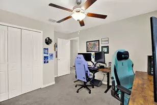 7505 Samuel Ivy Dr, Tampa, FL 33619 - Photo 36