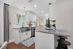 4392 Walnut St NE, Saint Petersburg, FL 33703 - Photo 8