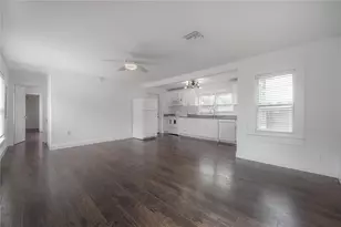 405 E Cayuga St, Tampa, FL 33603 - Photo 10