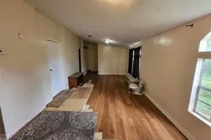 36639 Keeuka Rd, Zephyrhills, FL 33541 - Photo 2