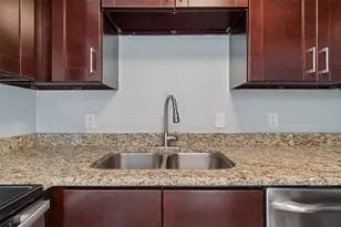 516 64th St S, Saint Petersburg, FL 33707 - Photo 22