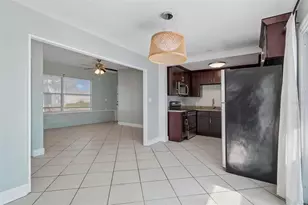 516 64th St S, Saint Petersburg, FL 33707 - Photo 26