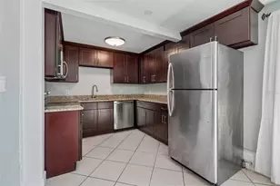 516 64th St S, Saint Petersburg, FL 33707 - Photo 18