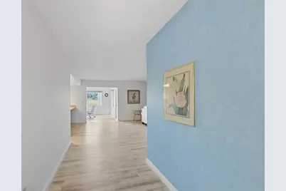 2118 Harleston Place #212, Sun City Center, FL 33573 - Photo 4