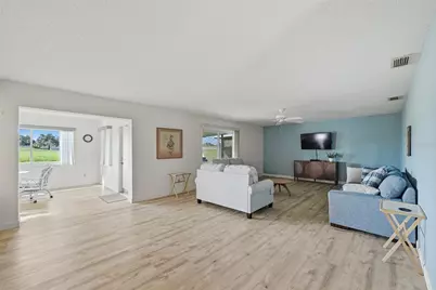 2118 Harleston Place #212, Sun City Center, FL 33573 - Photo 4