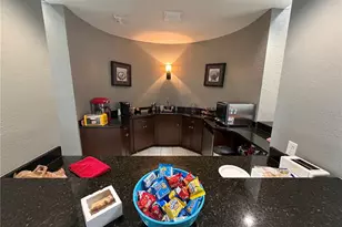 10200 Gandy Blvd N, Saint Petersburg, FL 33702 - Photo 22