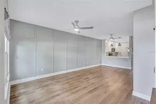 12450 Berkeley Square Dr, Tampa, FL 33626 - Photo 4