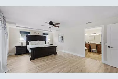 15127 Pennington Road, Tampa, FL 33624 - Photo 36