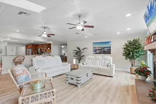 15127 Pennington Rd, Tampa, FL 33624 - Photo 24