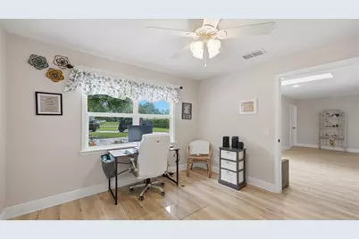 15127 Pennington Road, Tampa, FL 33624 - Photo 30