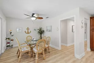 15127 Pennington Rd, Tampa, FL 33624 - Photo 30