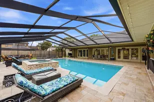 15127 Pennington Rd, Tampa, FL 33624 - Photo 4
