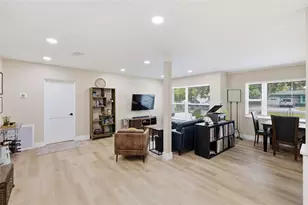 4300 28th Ave N, Saint Petersburg, FL 33713 - Photo 10