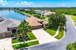 1724 Mira Lago Cir, Ruskin, FL 33570 - Photo 6