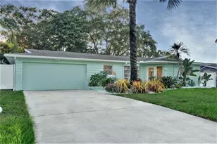 1968 Souvenir Dr, Clearwater, FL 33755 - Photo 2