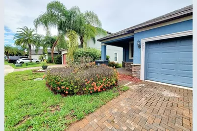 10031 Newminster Loop, Ruskin, FL 33573 - Photo 2
